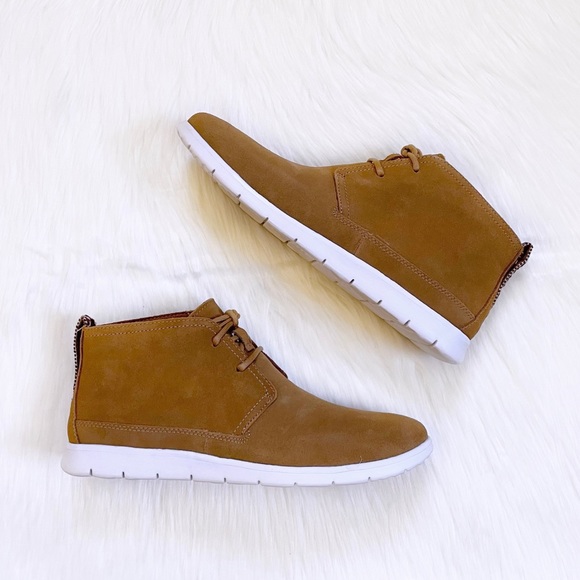 UGG Men’s Freamon Chestnut Suede Chukka Boots - Picture 6 of 8
